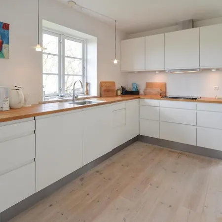 Three-bedroom Holiday In *