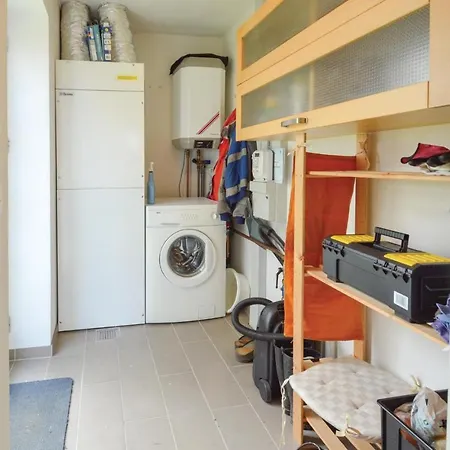 Three-bedroom Holiday In スタイ